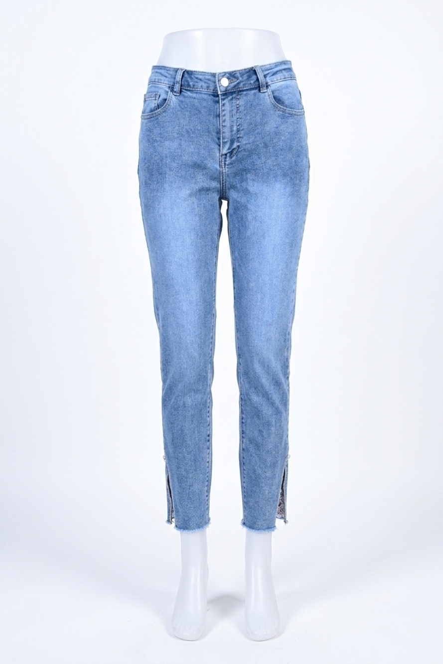 NEW FRANK LYMAN lacey lace rhinestone and pearl jean - plus in blue